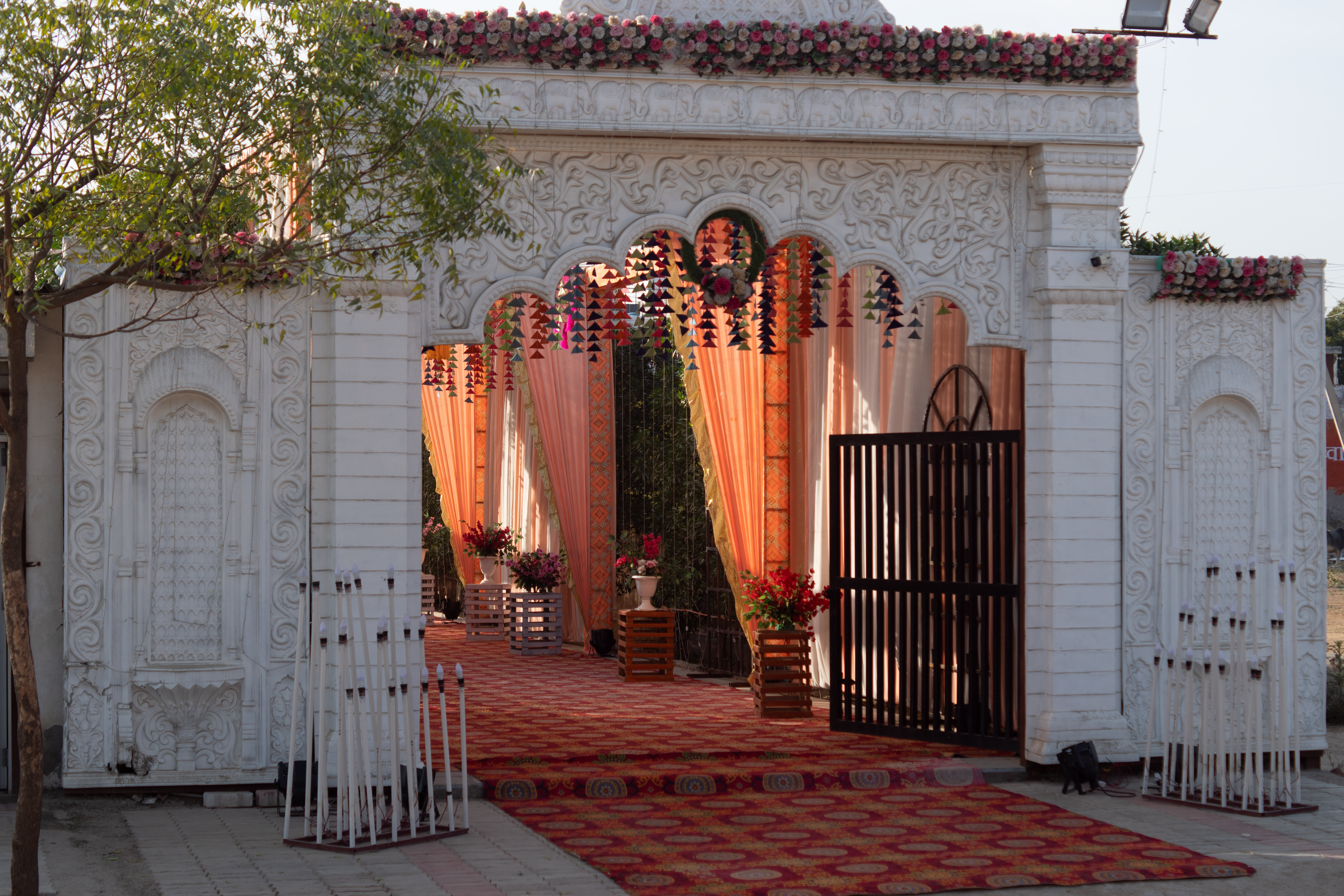Royal wedding hall decoration in jaipur”, “luxury marriage garden setup